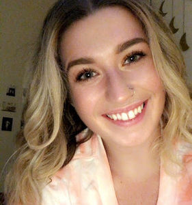 Meet your Posher, Christina